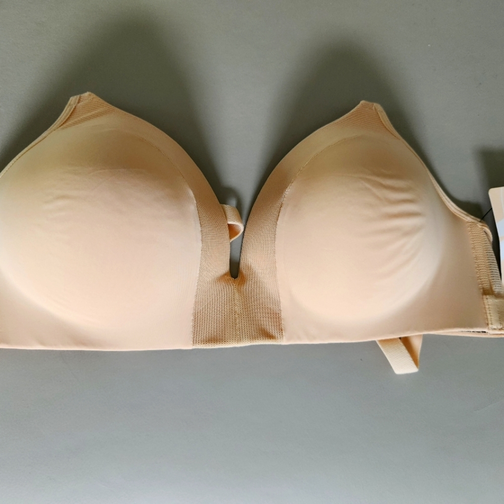 NWT Lively All Day Deep V No Wire Bra Toasted Almond 34D